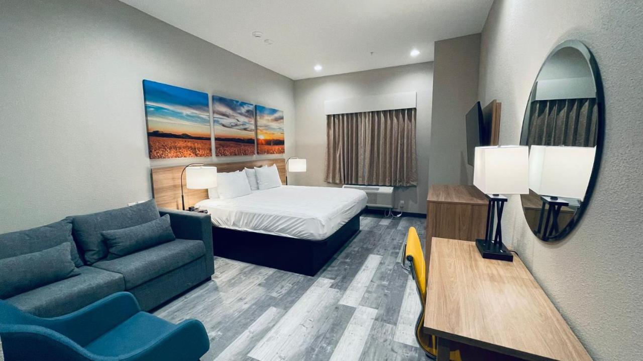 Days Inn & Suites By Wyndham Greater ทอมบอล ภายนอก รูปภาพ