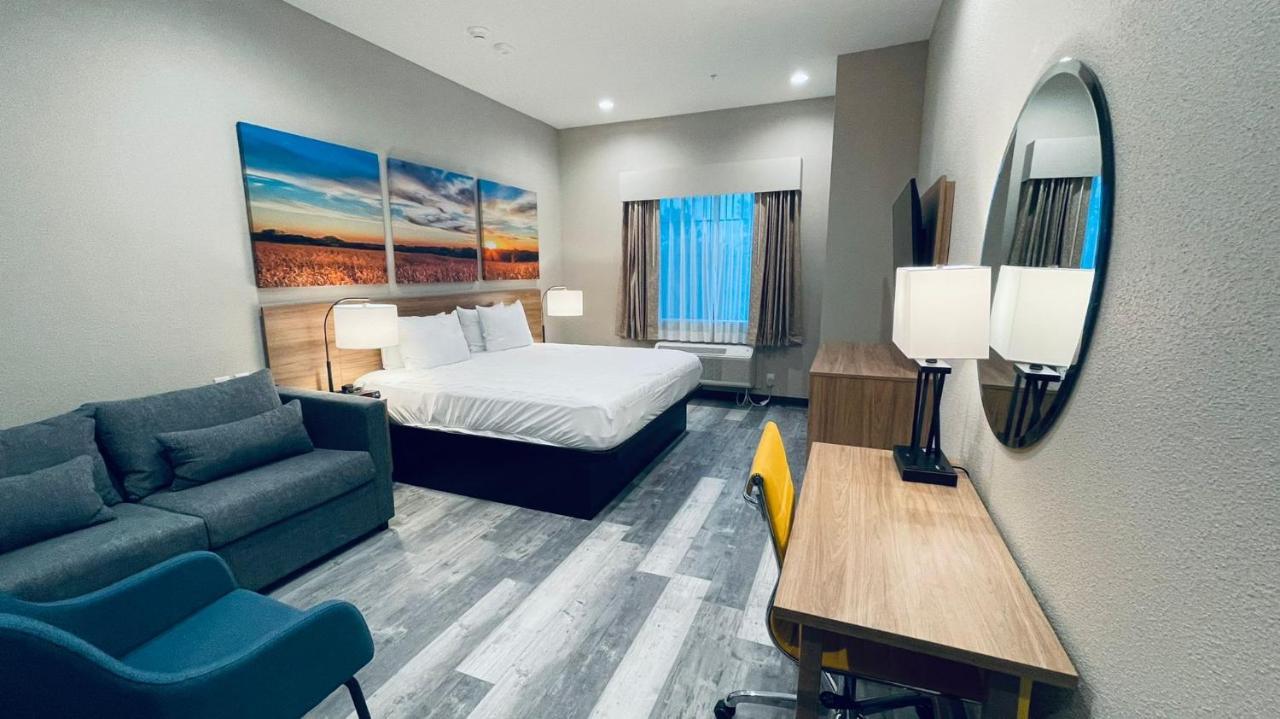Days Inn & Suites By Wyndham Greater ทอมบอล ภายนอก รูปภาพ