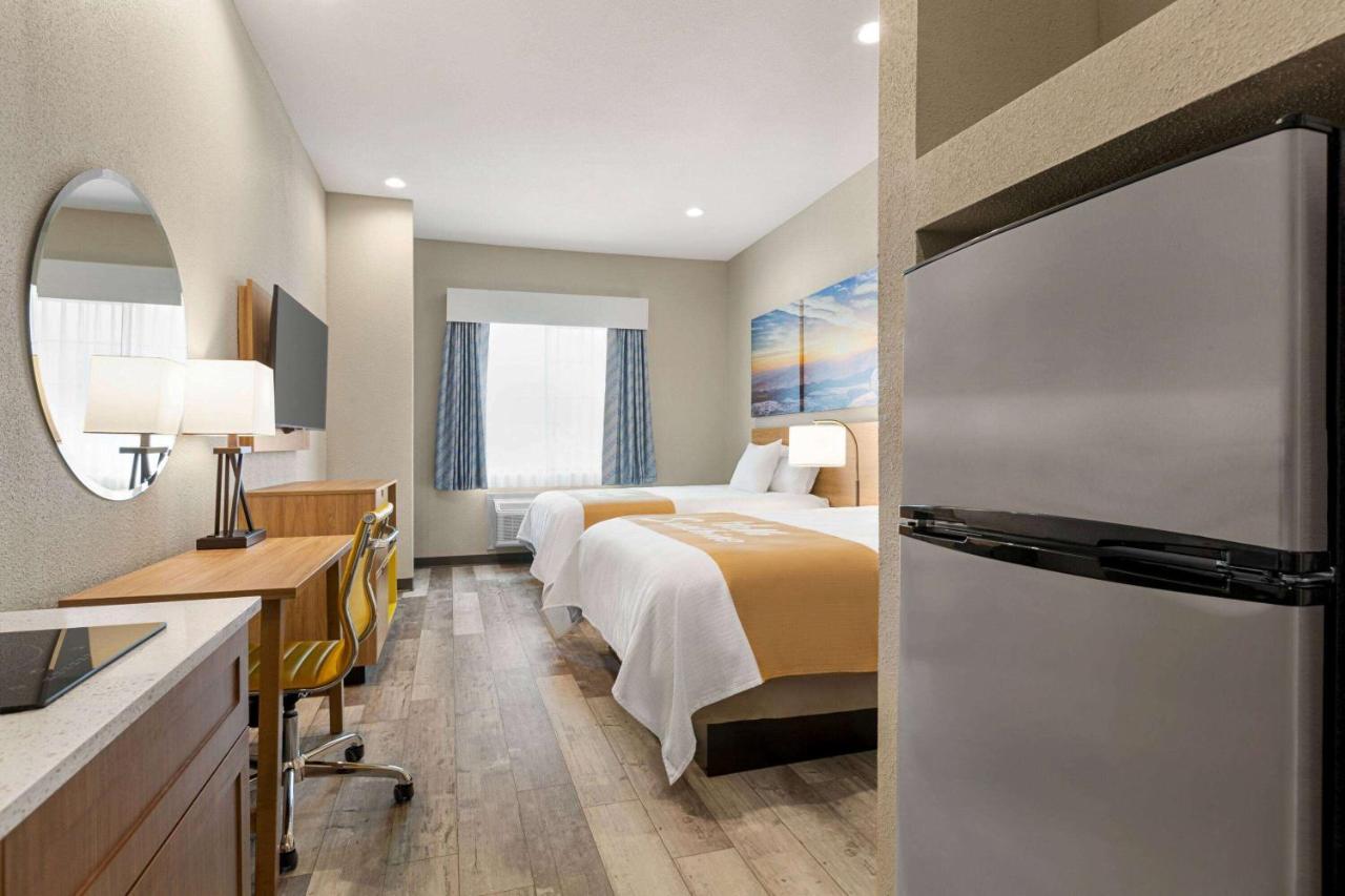 Days Inn & Suites By Wyndham Greater ทอมบอล ภายนอก รูปภาพ